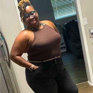 Meet your Posher, Latoya